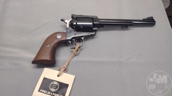 1982 RUGER MODEL NEW MODEL SUPER BLACKHAWK .44 MAGNUM SN: 84-46427