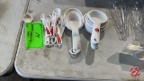 Measuring Tsp & Cups (One Money)