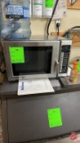 MenuMaster Commercial Microwave Oven
