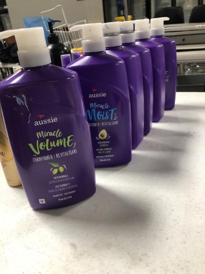 Aussie Miracle Volume & Moist Conditioner
