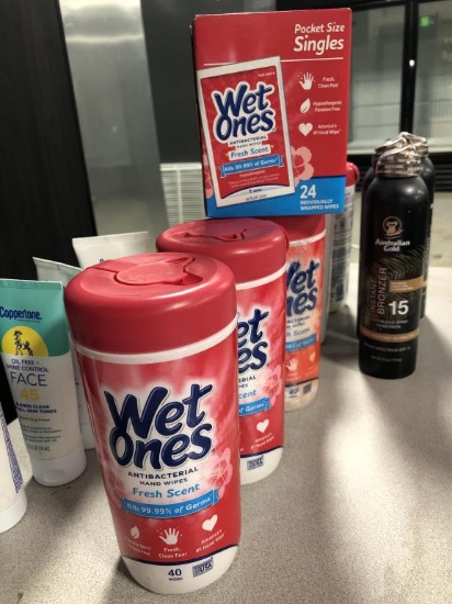 Wet Ones Antibacterial Hand Wipes