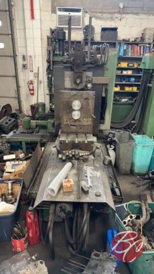 Kearney & Trecker Horizontal CNC Machine
