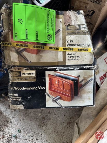 Craftsman 7" Woodworking Vise