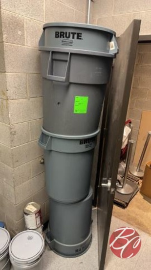 Rubbermaid Brute Garbage Cans