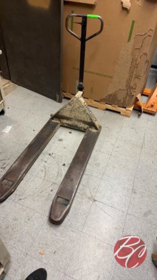 Crown Manual Pallet Jack 5500lbs