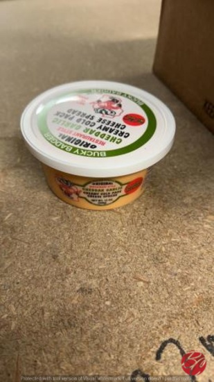 Bucky Badger Original Cheddar Garlic Spread 12oz