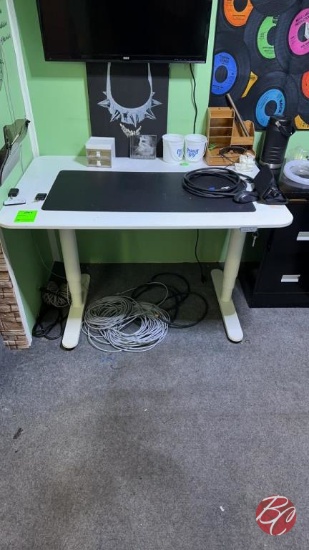 Wood Desk 47-1/2" x 31-1/2" x 30"