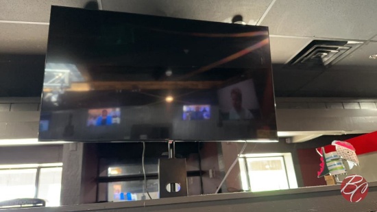 Samsung Flat Screen TV W/ Bracket & Stand 55"