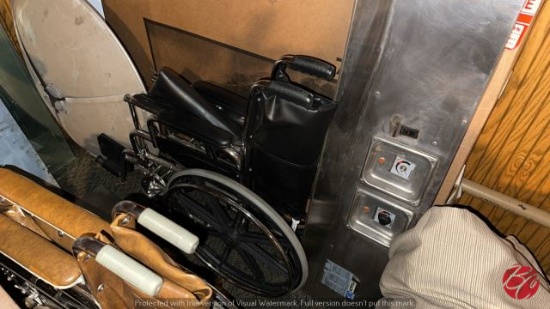 Wheel Chair (Black)