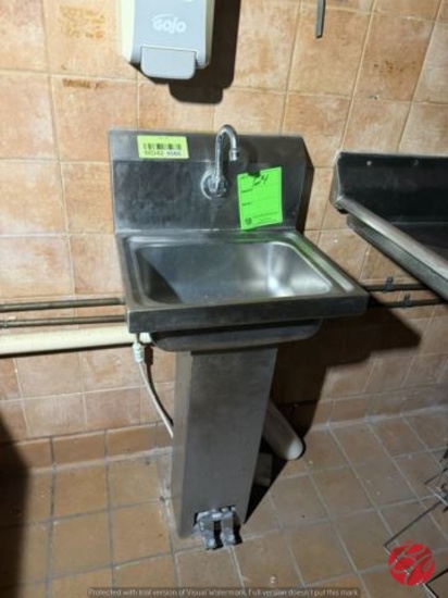 Stainless Steel Hand Sink w/Foot Control