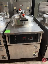 BKI Pressure Fryer