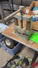 Bison-Bial Type 1710 Pipe Vise