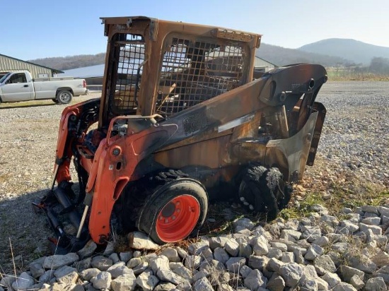 KUBOTA SSV75 SKID STEER