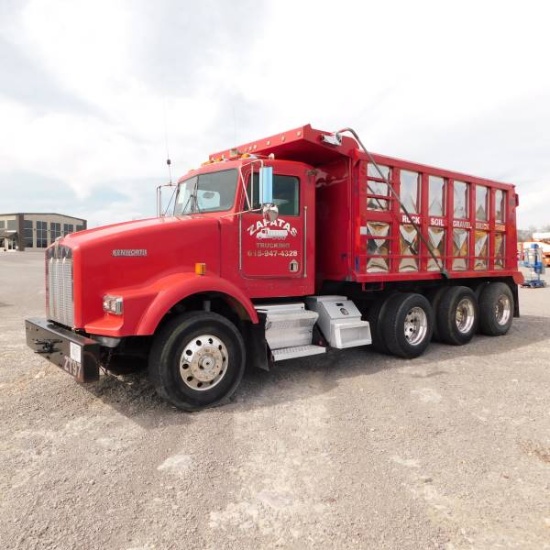 1997 KENWORTH T800 TRI-AXLE DUMP TRUCK