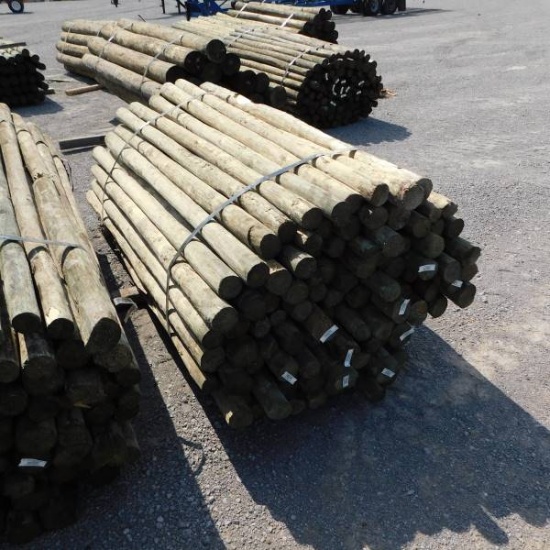 (1) BUNDLE OF WOODEN FENCE POSTS