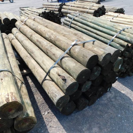 (1) BUNDLE OF WOODEN FENCE POSTS