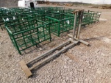 METAL STAND ON CASTERS