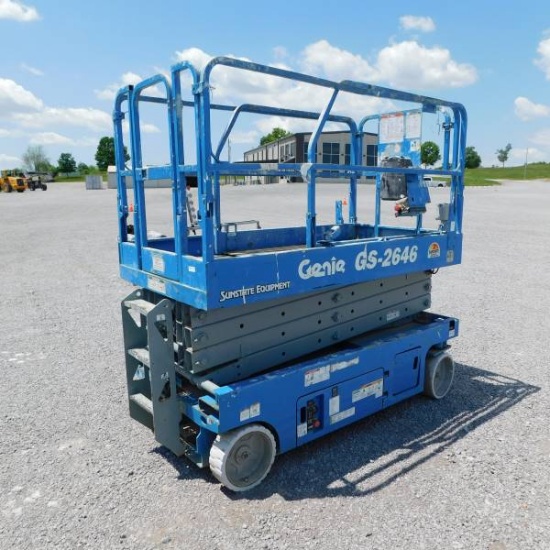 1999 GENIE GS2646 SCISSOR LIFT