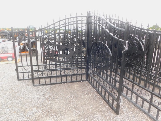 NEW BI-PARTING ENTRANCE GATES