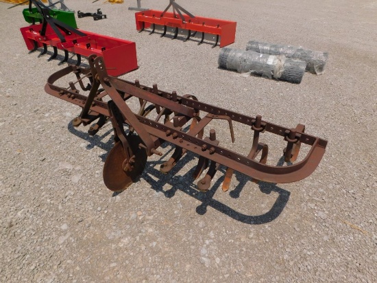 2 ROW CULTIVATOR