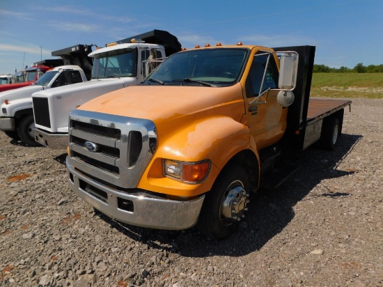 2006 FORD F650SD S/A FLATBED TRUCK