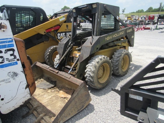 NEW HOLLAND LX485 SKID STEER