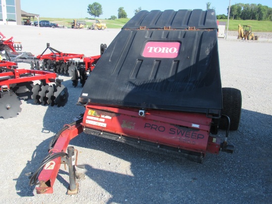 TORO PRO SWEEP 200 TURF SWEEPER/DEBRIS COLLECTOR