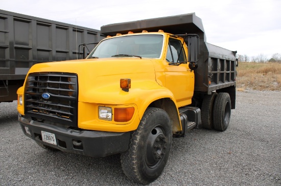 1998 FORD F800 SINGLE AXLE DUMP TRUCK