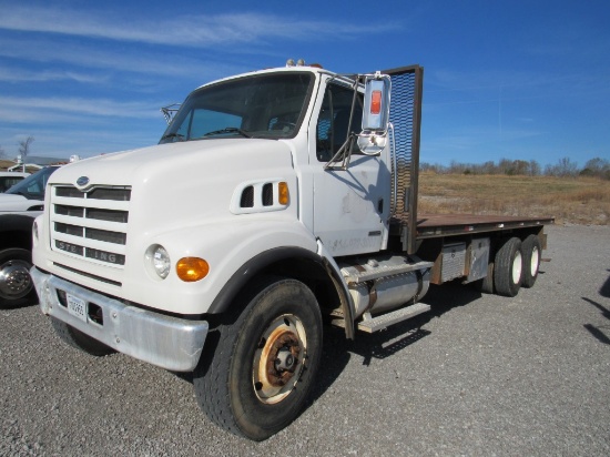 2005 STERLING L7500 TANDEM AXLE FLATBED TRUCK