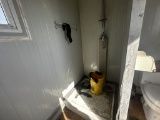 PORTABLE SHOWER RESTROOM