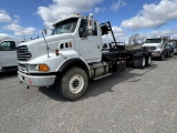 2005 STERLING LT9500 TANDEM AXLE ROLL-OFF TRUCK