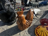 WOODEN CHICKEN DECOR