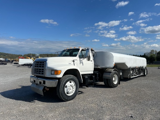 1998 FORD 800 SINGLE AXLE FUEL TRUCK