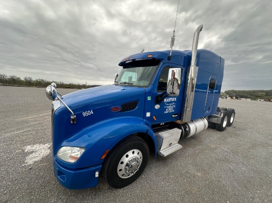 2016 PETERBILT 579 TANDEM AXLE TRUCK TRACTOR