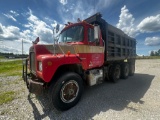 1977 MACK DM600 TRI-AXLE DUMP TRUCK