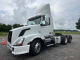 2015 VOLVO VNL TANDEM AXLE TRUCK TRACTOR