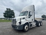 2017 FREIGHTLINER CASCADIA TANDEM AXLE TRUCK TRACT