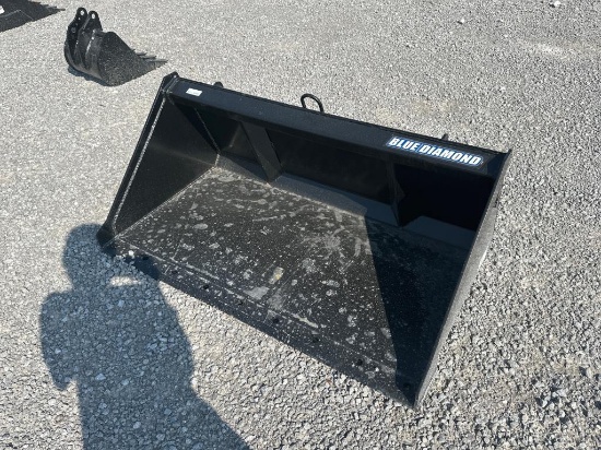 BLUE DIAMOND 52" SMOOTH BUCKET