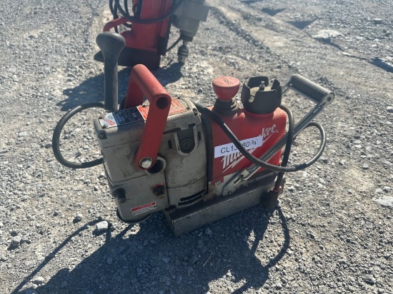 MILWAUKEE STEEL HAWG