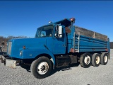 1992 WHITE GMC WG TRI AXLE DUMP TRUCK