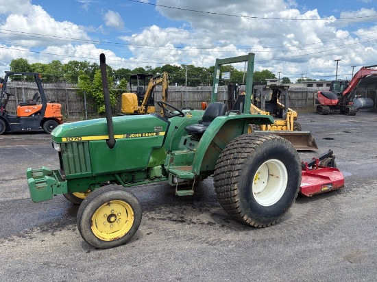 JOHN DEERE 1070 FARM TRACTOR