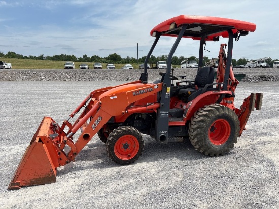 KUBOTA B26 LOADER BACKHOE