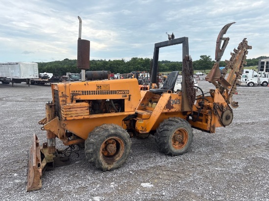CASE DH5 RIDE ON TRENCHER