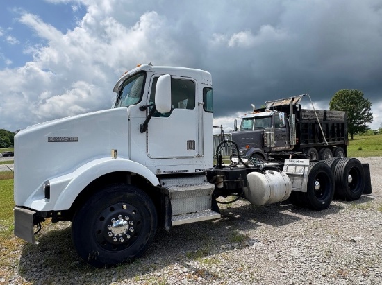 1998 KENWORTH T800 TANDEM AXLE TRUCK TRACTOR