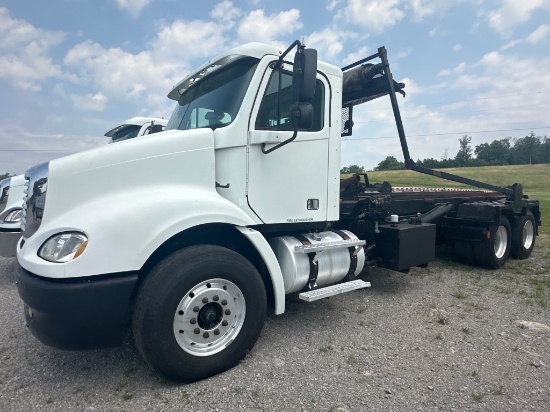 2007 FREIGHTLINER COLUMBIA CL112 TANDEM AXLE ROLL