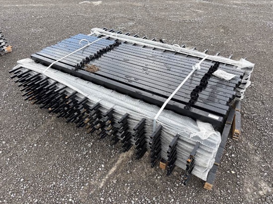 LOT OF FENCING PANELS