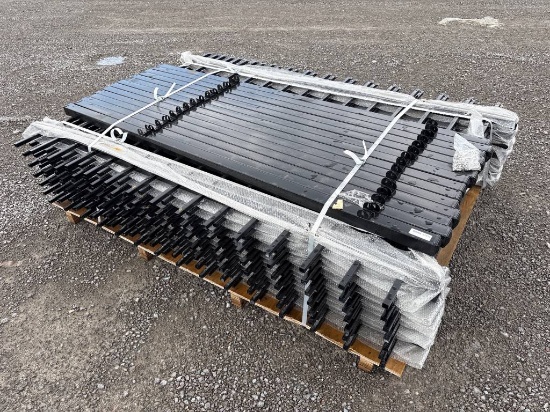 LOT OF FENCING PANELS