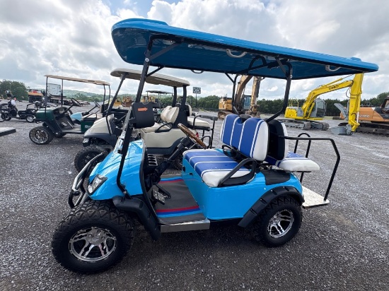 4 PASSENGER ELECTRIC GOLF CART