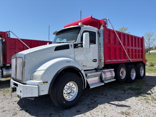 2019 KENWORTH T880 TRI AXLE DUMP TRUCK