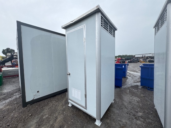 SINGLE STALL PORTABLE RESTROOM